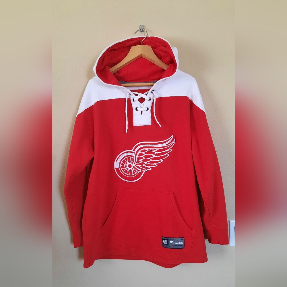 Detroit Redwings NHL Fanatics Hoodie Hockey Fan Merch